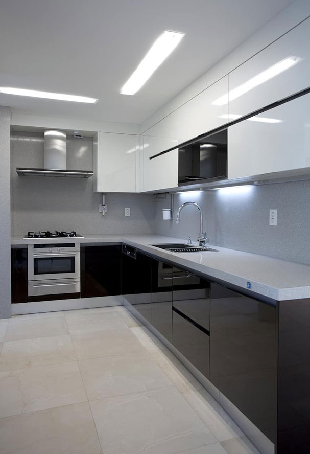 Chalk white modular kitchen design